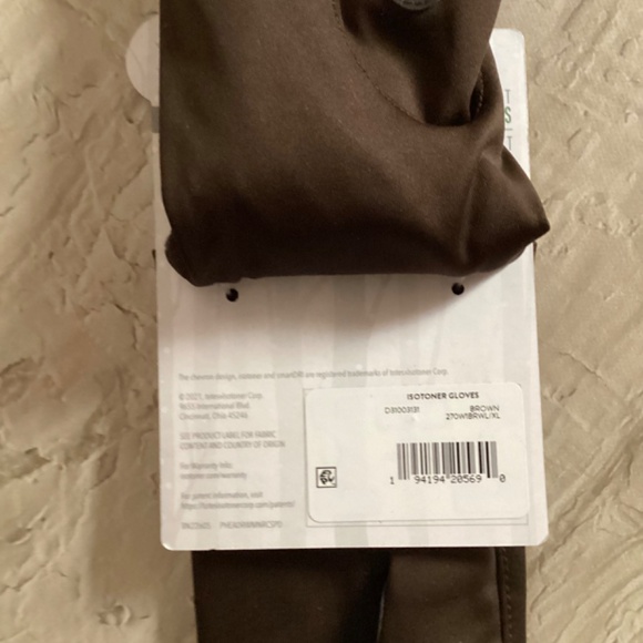 Isotoner Women's Spandex Fleece-Lined Gloves - Picture 6 of 7